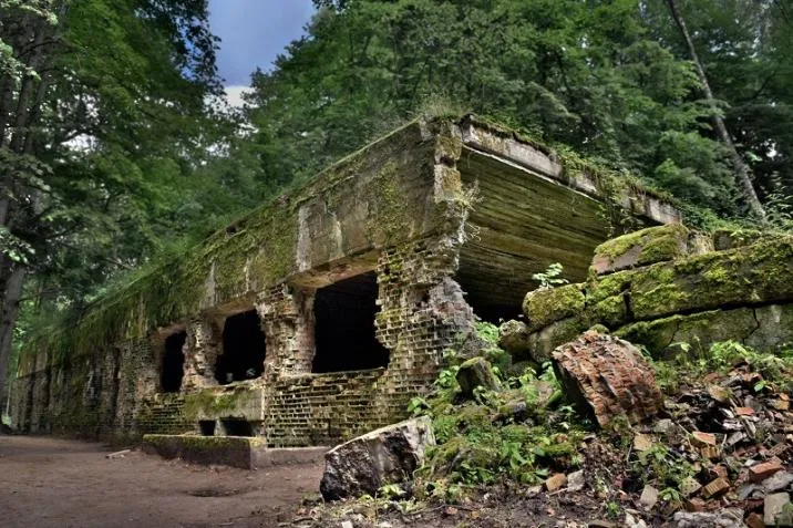 Wilczy Szaniec bunkry Hitlera