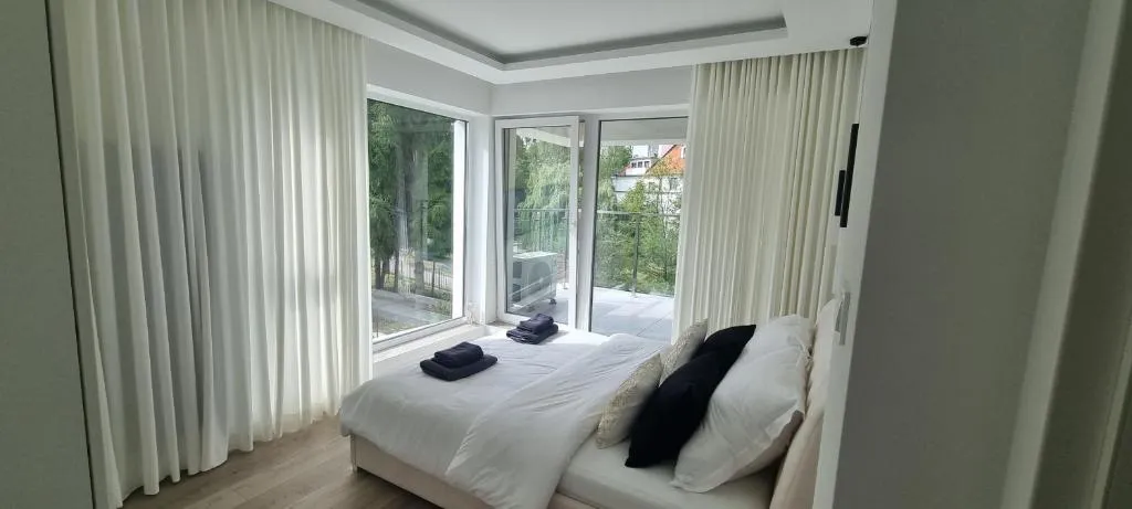 sypialnia w apartamencie