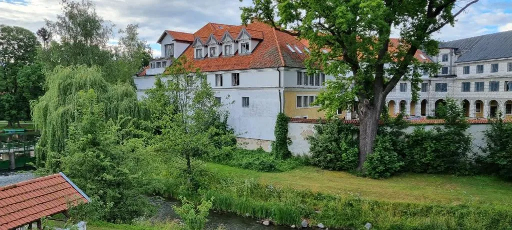 widok z balkonu na zamek